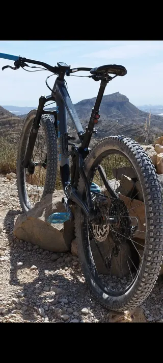 Bicicleta MTB Doble Suspensión Marin Rift Zone