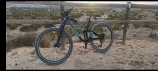 Bicicleta MTB Doble Suspensión Marin Rift Zone