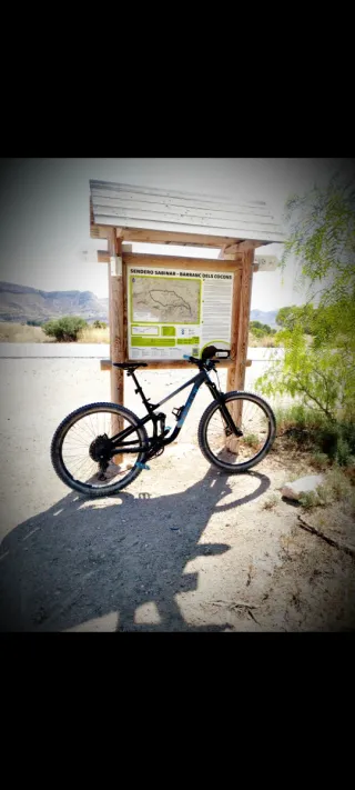 Bicicleta MTB Doble Suspensión Marin Rift Zone