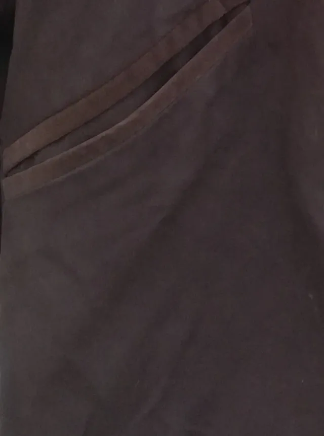 ABRIGO MARRÓN CON INTERIOR Y CUELLO DE PELO