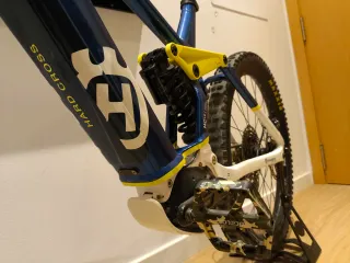 Ebike enduro Bicicleta Eléctrica Montaña Husqvarna