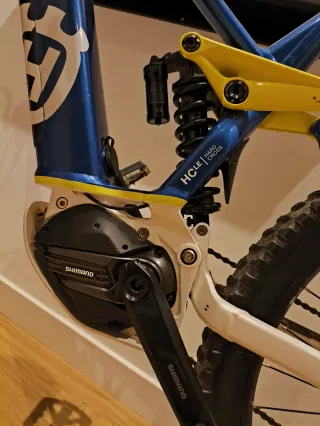 Ebike enduro Bicicleta Eléctrica Montaña Husqvarna