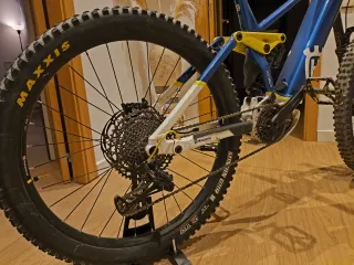 Ebike enduro Bicicleta Eléctrica Montaña Husqvarna
