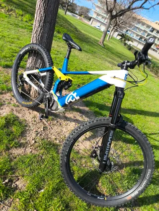 Ebike enduro Bicicleta Eléctrica Montaña Husqvarna