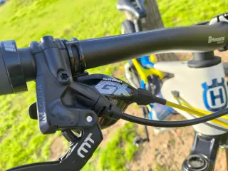 Ebike enduro Bicicleta Eléctrica Montaña Husqvarna