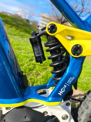 Ebike enduro Bicicleta Eléctrica Montaña Husqvarna