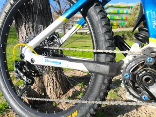 Ebike enduro Bicicleta Eléctrica Montaña Husqvarna