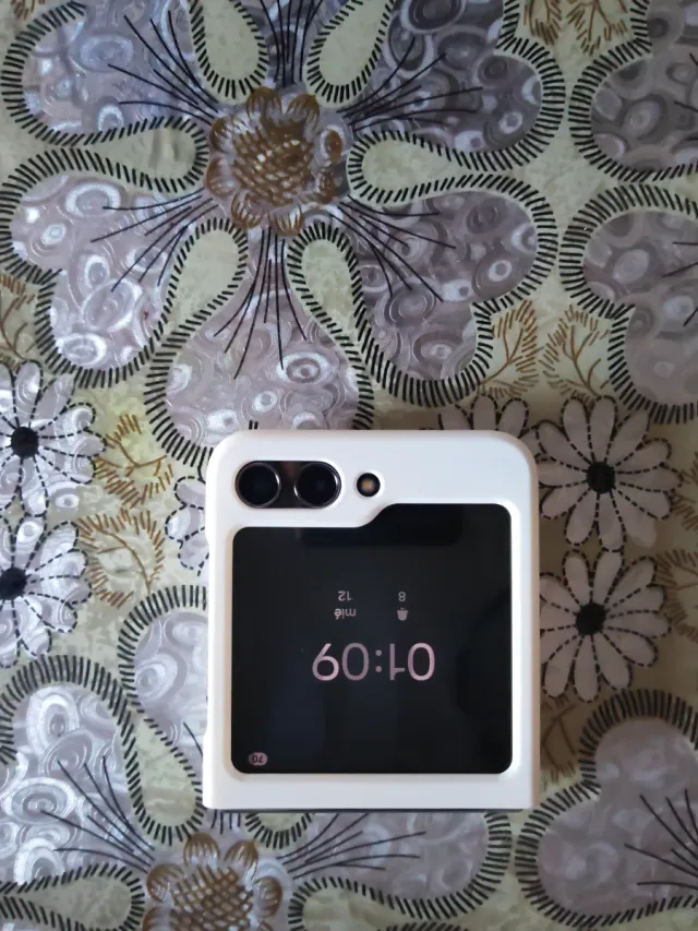 Samsung Galaxy Z Flip 5 Blanco