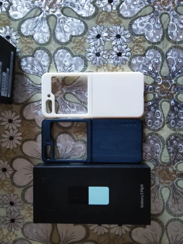 Samsung Galaxy Z Flip 5 Blanco