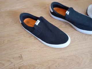 Zapatillas Adidas slip-on negras