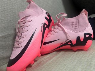Botas de fútbol rosa talla 37