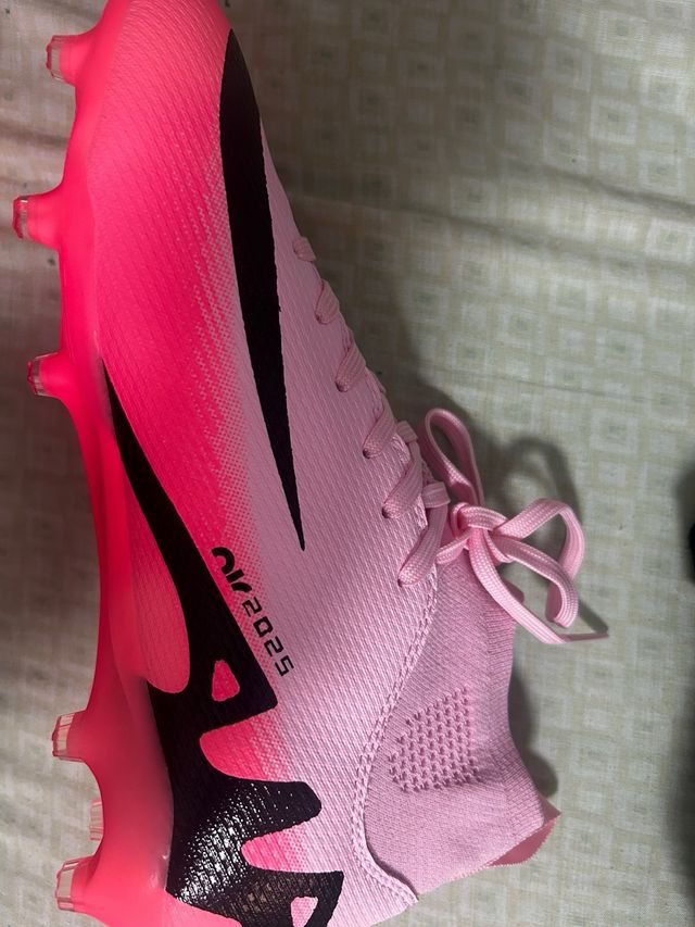 Botas de fútbol rosa talla 37