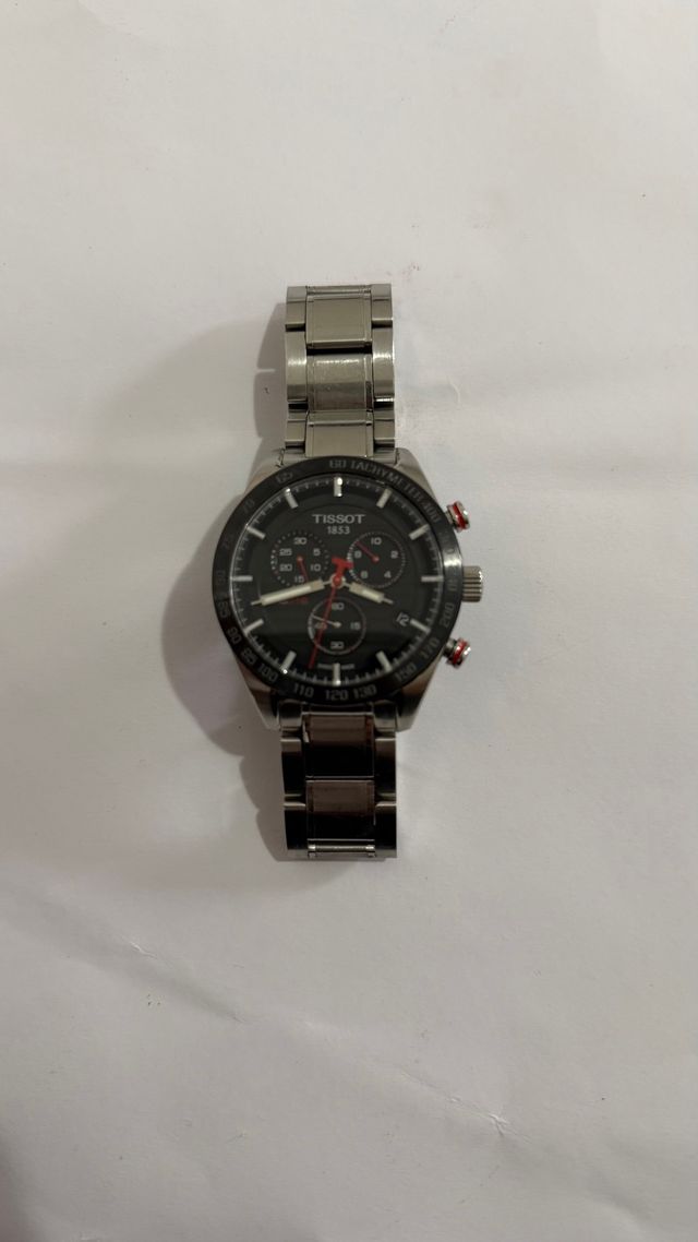 Reloj Tissot Cronógrafo Negro y Plateado