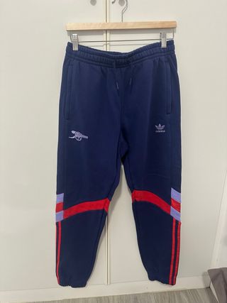 Pantalón Adidas arsenal originals
