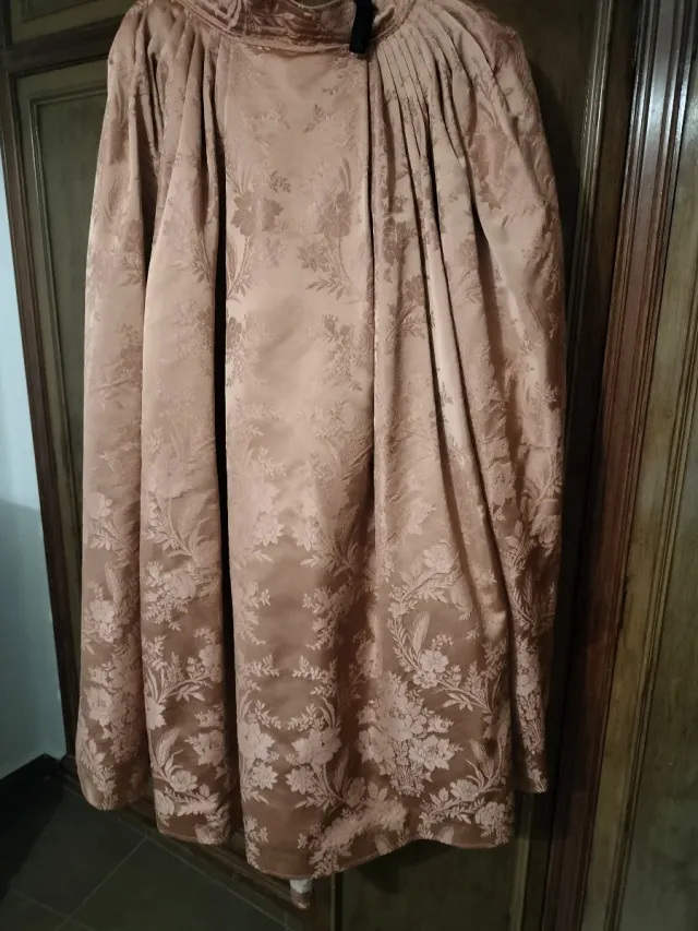 Falda damasco dibujo San Felipe talla única