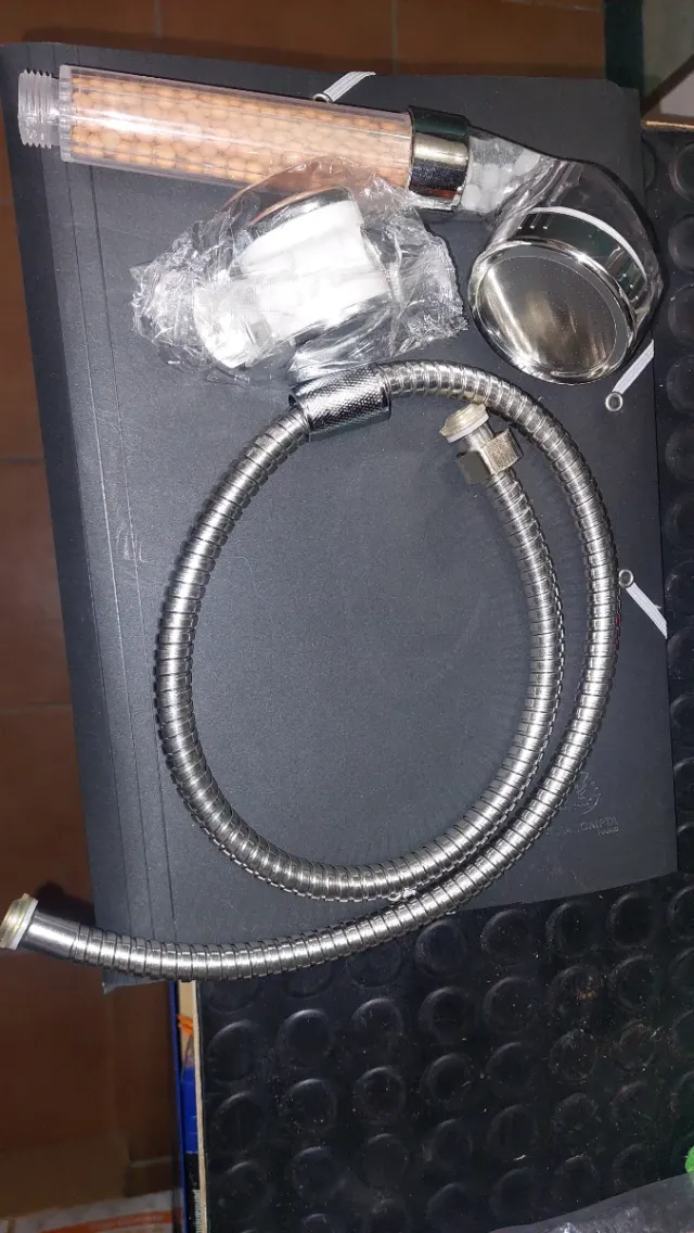 A estrenar Cabezal del agua boquetes pequeños.