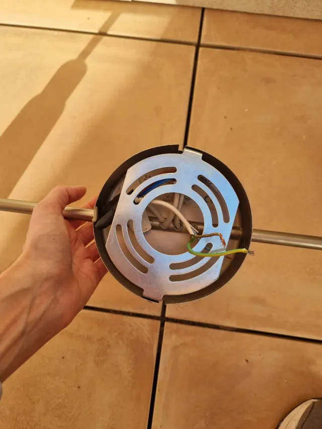 Lámpara de techo 3 focos plata y blanco