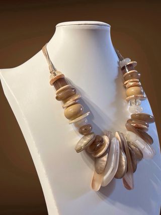 Collana donna beige e marrone