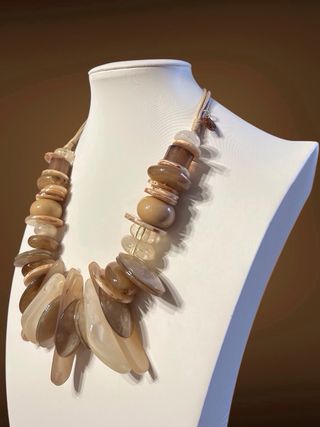 Collana donna beige e marrone