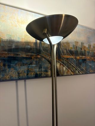 Lámpara de pie moderna dorada/plateada