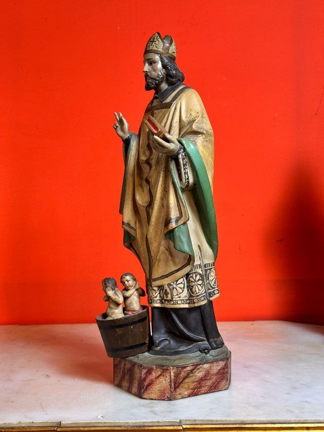 Antica scultura di San Nicola di Olot