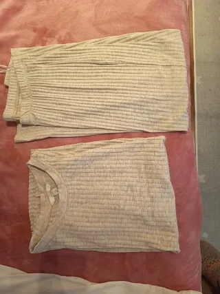 Conjunto premamá camiseta y falda larga