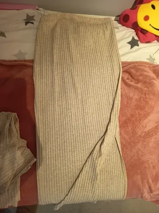 Conjunto premamá camiseta y falda larga