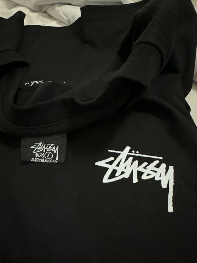 Camiseta Stussy Negra Estampado Exclusivo