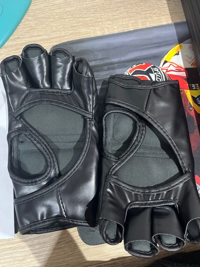 Guantes MMA Negros