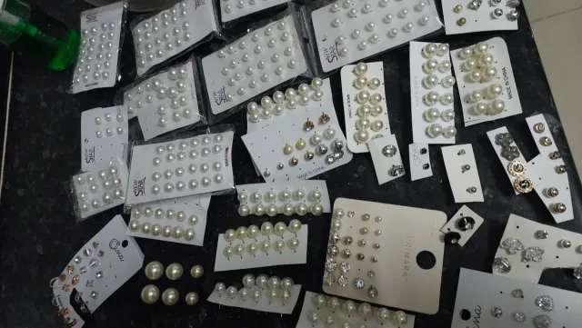 Lote de pendientes perla y strass