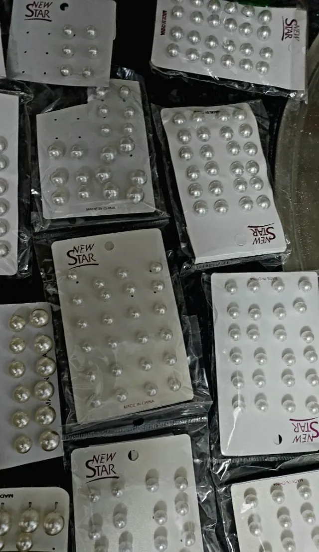 Lote de pendientes perla y strass