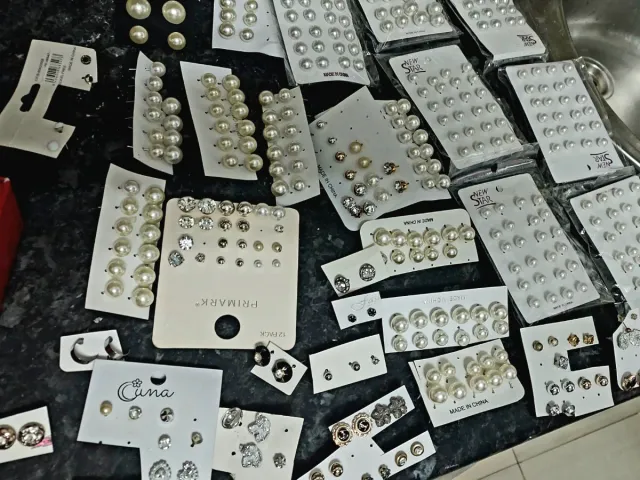 Lote de pendientes perla y strass