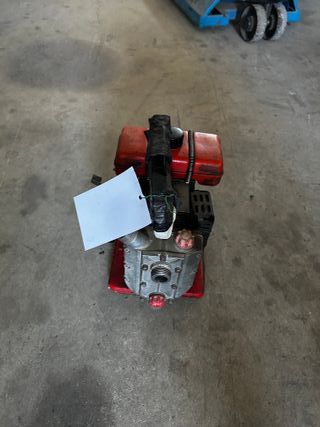 MOTO-BOMBA CAMPEÓN AT-30 USADA