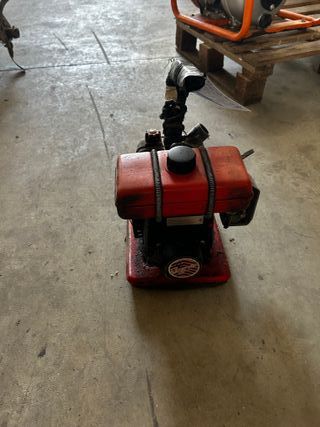 MOTO-BOMBA CAMPEÓN AT-30 USADA