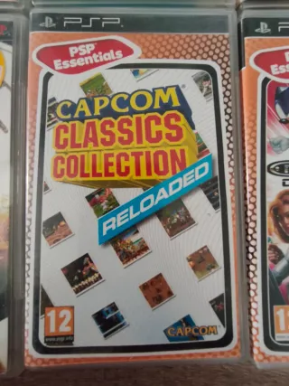 PSP Street + 8 juegos + cargador y funda