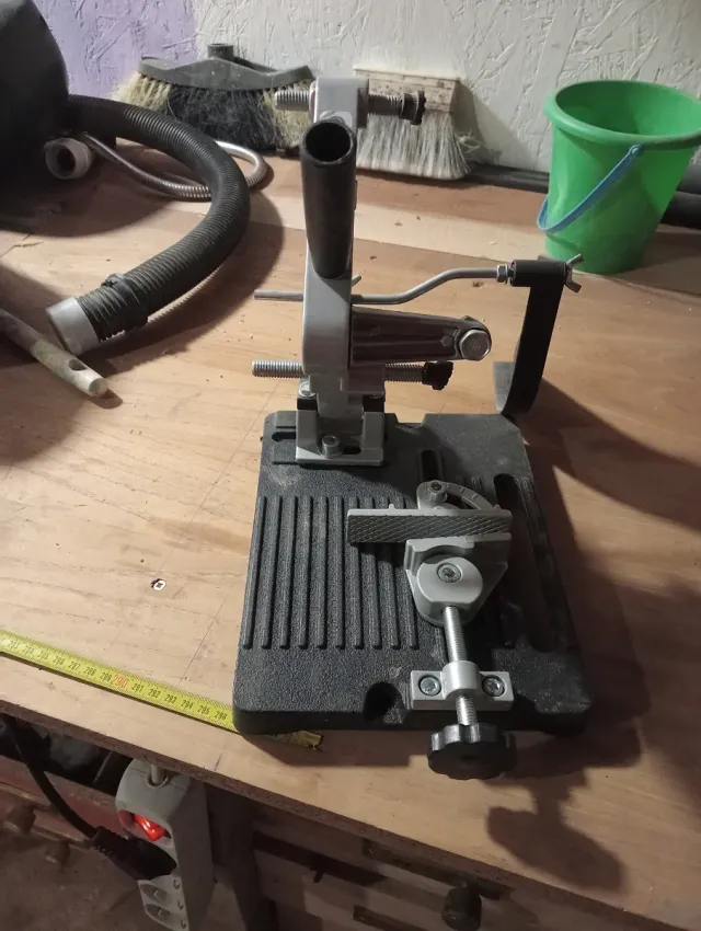 Soporte para radial/amoladora