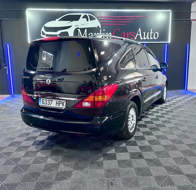 SSANGYONG RODIUS I 2.7 Xdi 165 ch