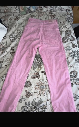 Pantalones vaqueros rosas