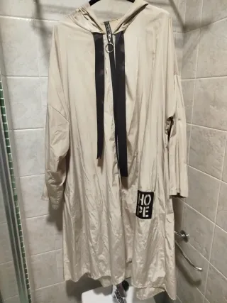 Gabardina Hope Beige Talla Única