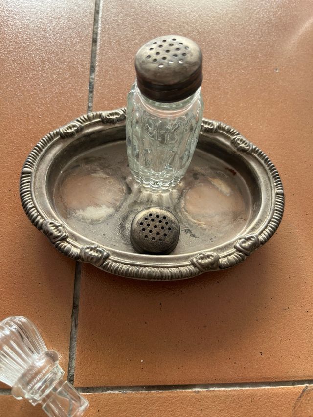 Juego de aceiteras y vinagreras de cristal