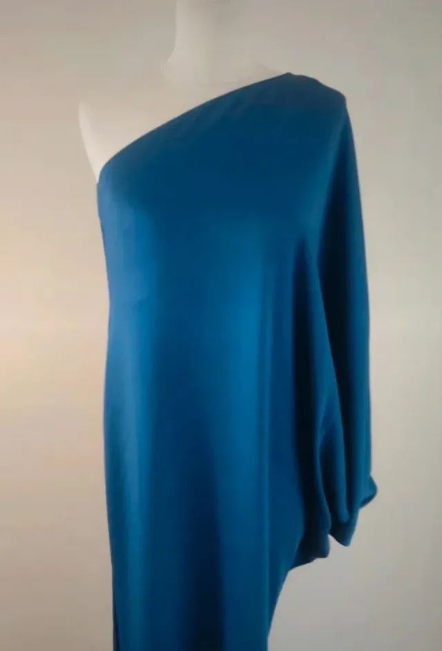 Vestido largo asimétrico azul