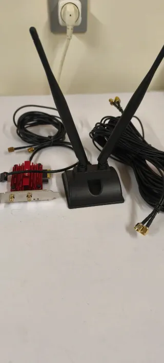 Antena WiFi Doble con Base y Tarjeta PCI