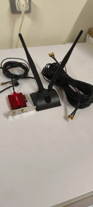 Antena WiFi Doble con Base y Tarjeta PCI