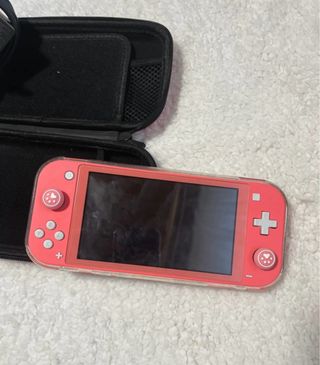 Nintendo Switch Lite Rosa + Custodia + Caricabatterie