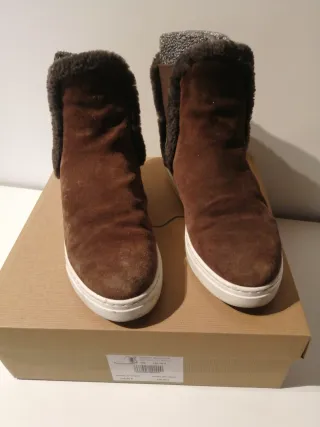 Botines marrones con borreguito