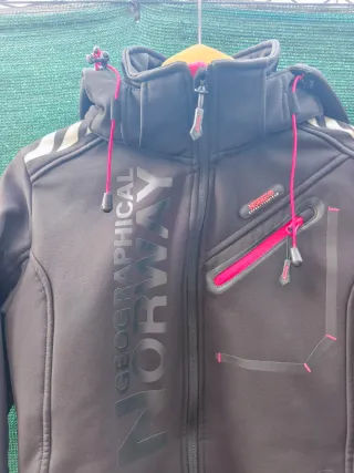 Chaqueta Softshell Geographical Norway Negra S