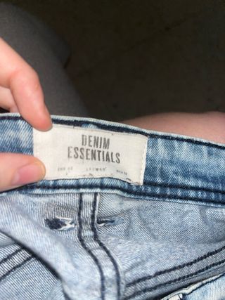 Pantalones vaqueros hombre desgastados