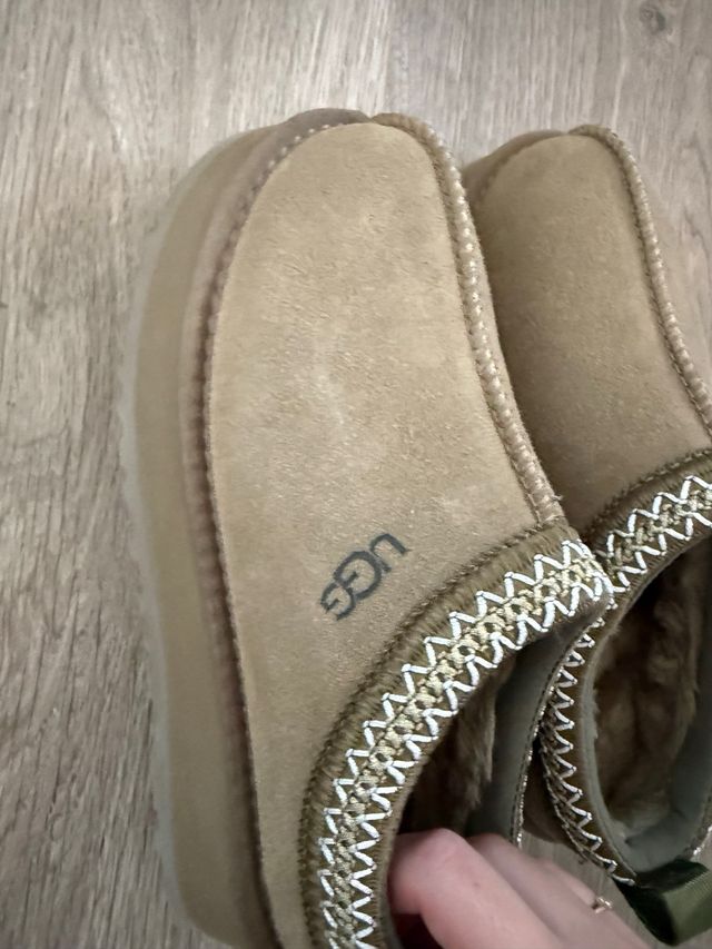 Ugg Tazz Beige