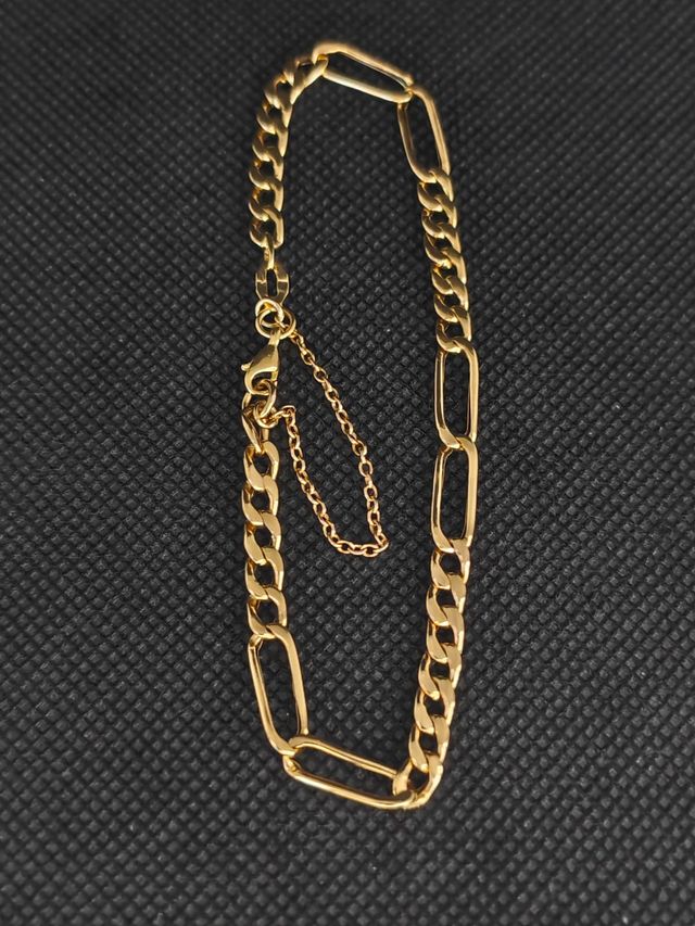 Bracciale in oro 18k fígaro. 051-05-00455