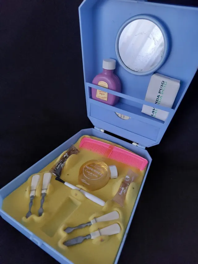 Mini tocador Señorita Pepis juguete vintage